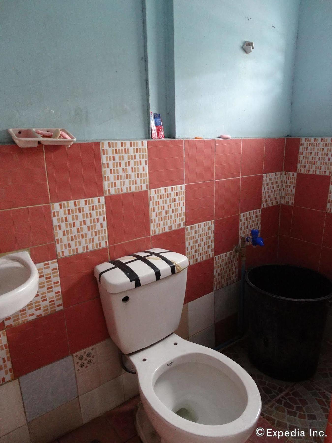 Quoyas Inn Davao City Eksteriør bilde